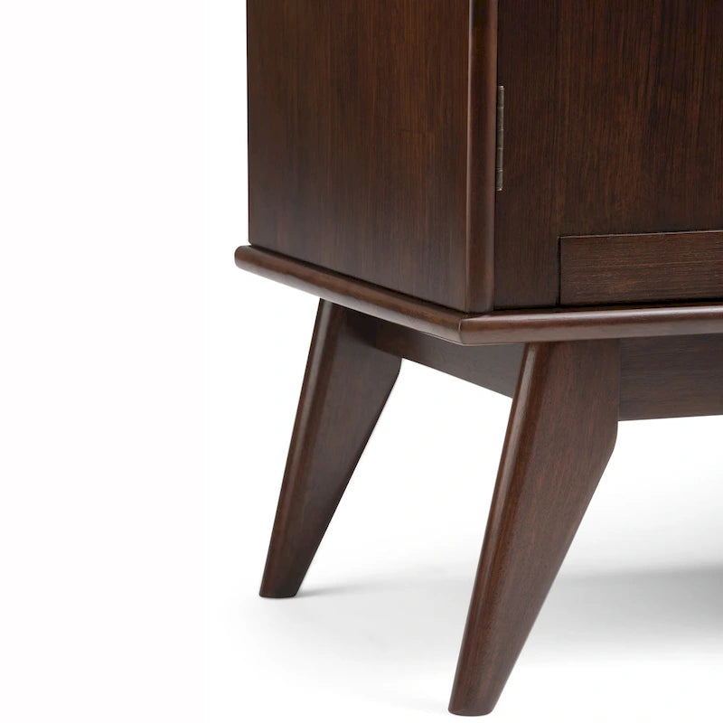 Masivní dřevěný příborník/bufet ve stylu Mid-Century Modern, šířka 137 cm, s vinotékou