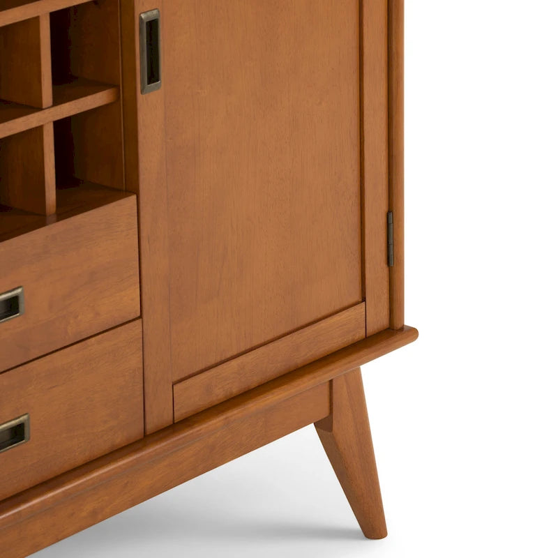 Masivní dřevěný příborník/bufet ve stylu Mid-Century Modern, šířka 137 cm, s vinotékou